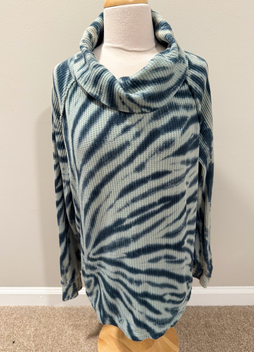 Wonderly Womens Pullover Blue Tie Dye Thermal Waffle Knit Cowl Neck Shirt Large